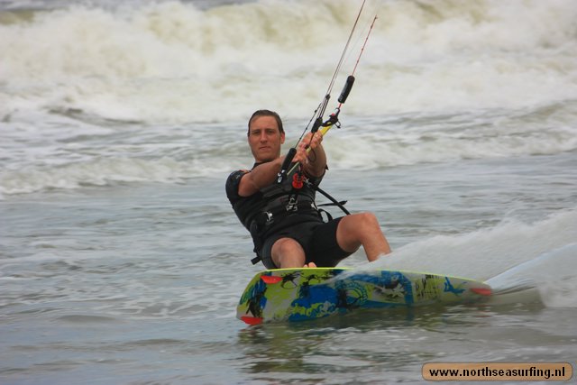 kiteSurfing10.jpg