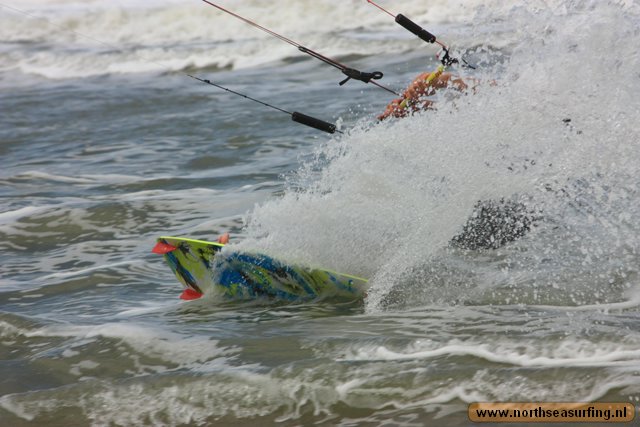 kiteSurfing2.jpg