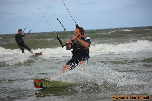 kiteSurfing4.jpg